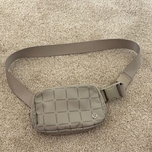 Lululemon belt bag